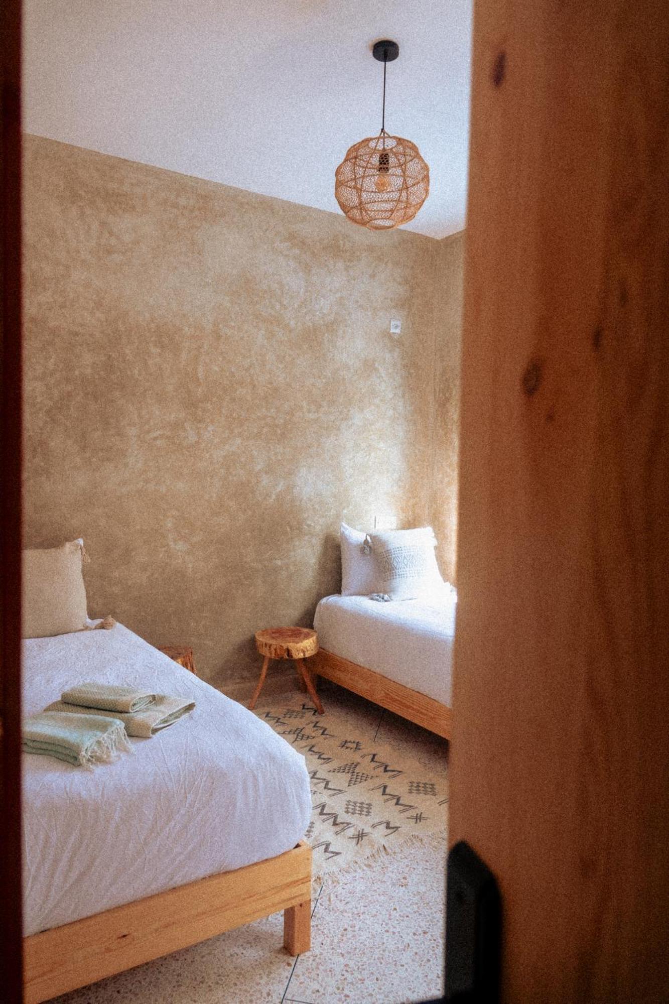 Melo Surf And Yoga Hotel Tamraght ภายนอก รูปภาพ